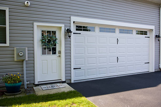 24/7 Emergency Garage Door Panel Replacement experts in Bethlehem, WV